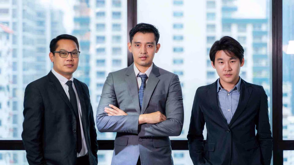 High-Profile Entrepreneurs Structure Their Finances